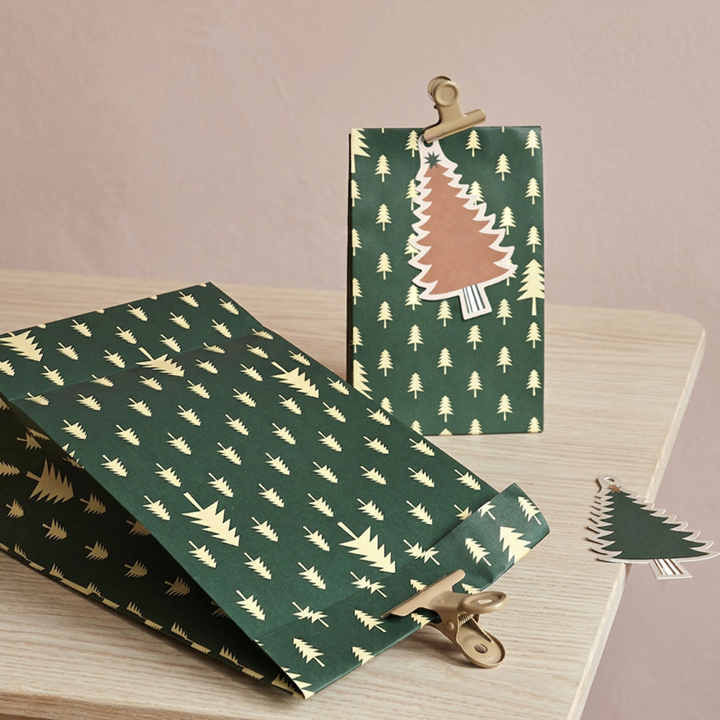 Papiergeschenktüte Tree (M, mit Boden)