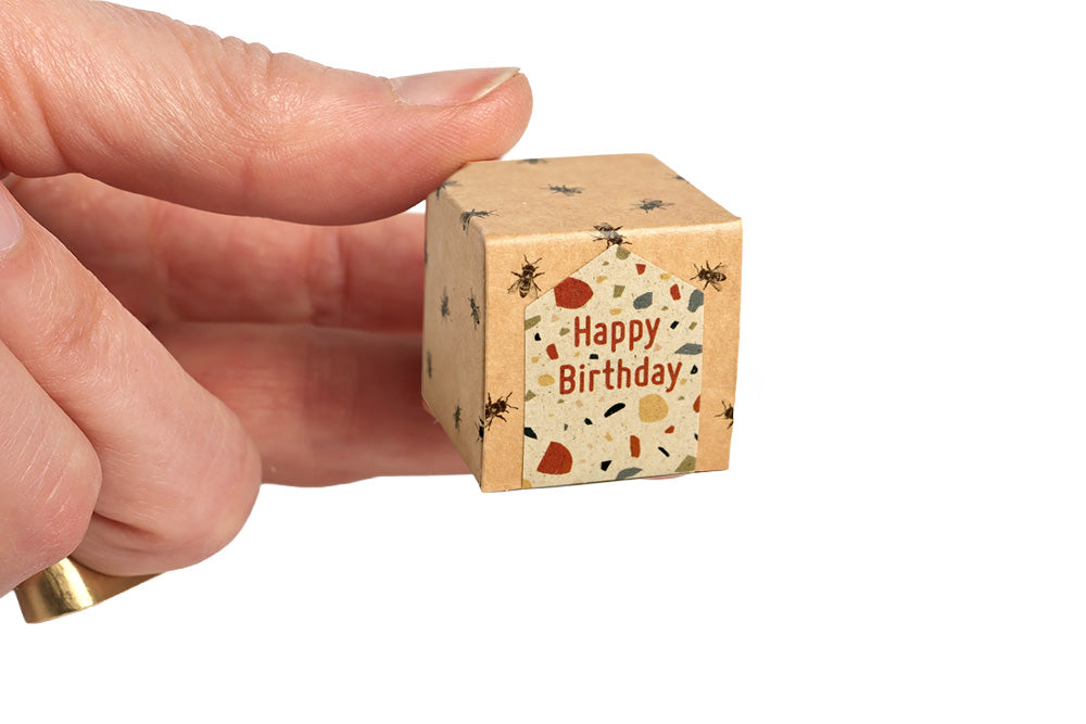 Congratulations - Honey Praline with Strawberry