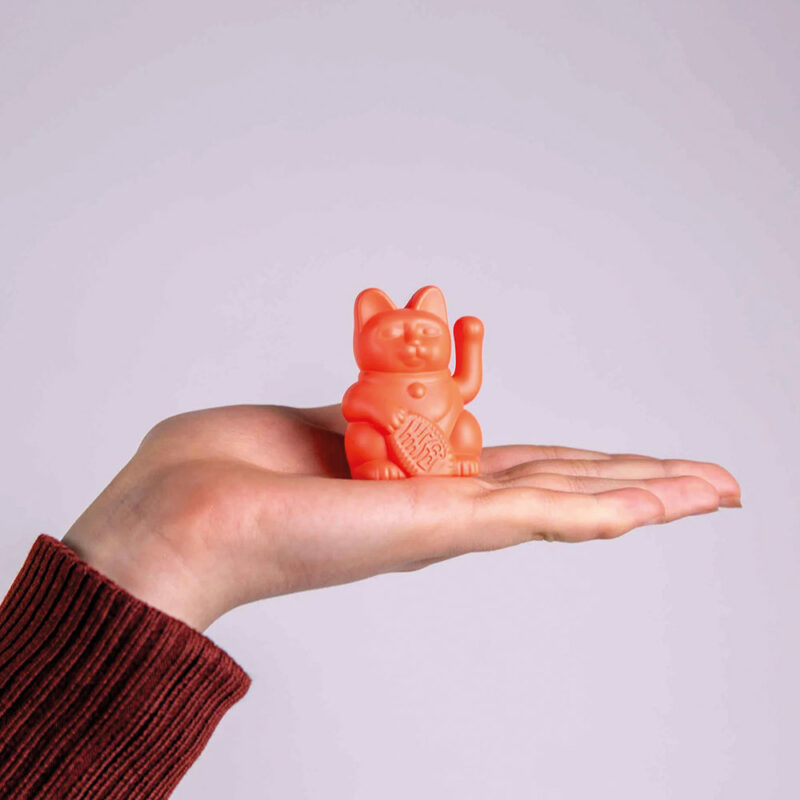 Kleine Solar Winkekatze Neon Orange – Bild 2